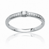 Bague en argent sertis d'oxydes